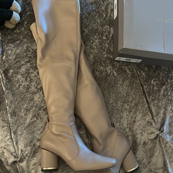 Like new, with box Franco Sarto taupe leather over the knee boots. Size 6M. - Picture 4 of 7